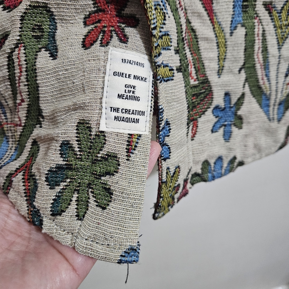 Aelfric Eden Tapestry Elephant & Camel Jacquard Button Down Shirt Small - Picture 9 of 15